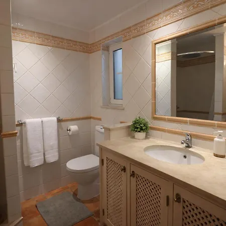 Casa Na Falesia By Algarve Holidays