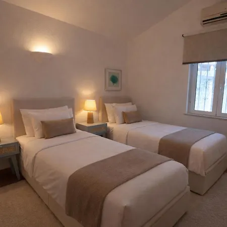 Casa Na Falesia By Algarve Holidays Feriehus