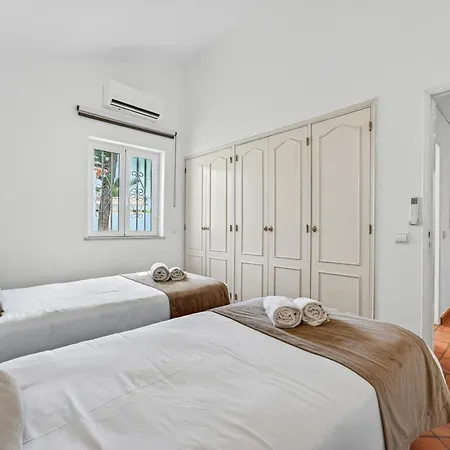 Casa Na Falesia By Algarve Holidays Olhos de Agua (Albufeira)