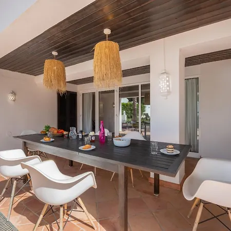 Casa Na Falesia By Algarve Holidays *